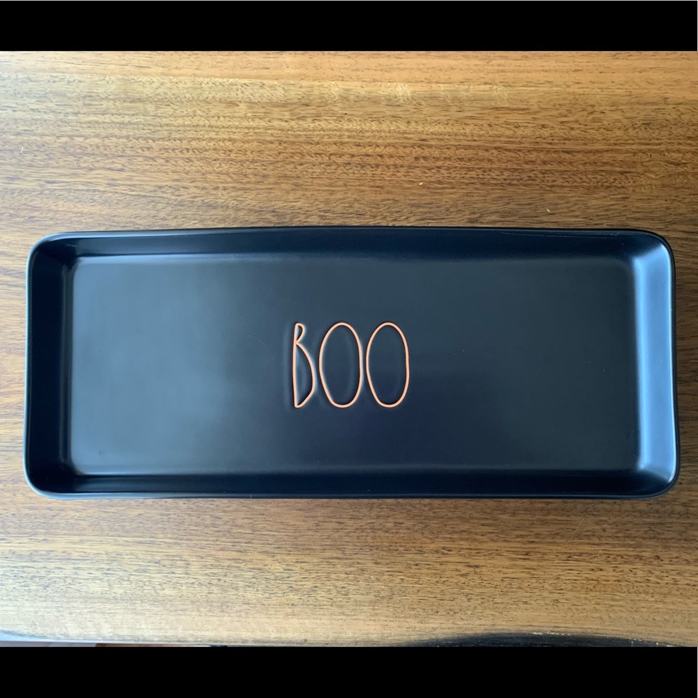 ❗️SALE ❗️Rae Dunn 👻 BOO 👻 ceramic tray